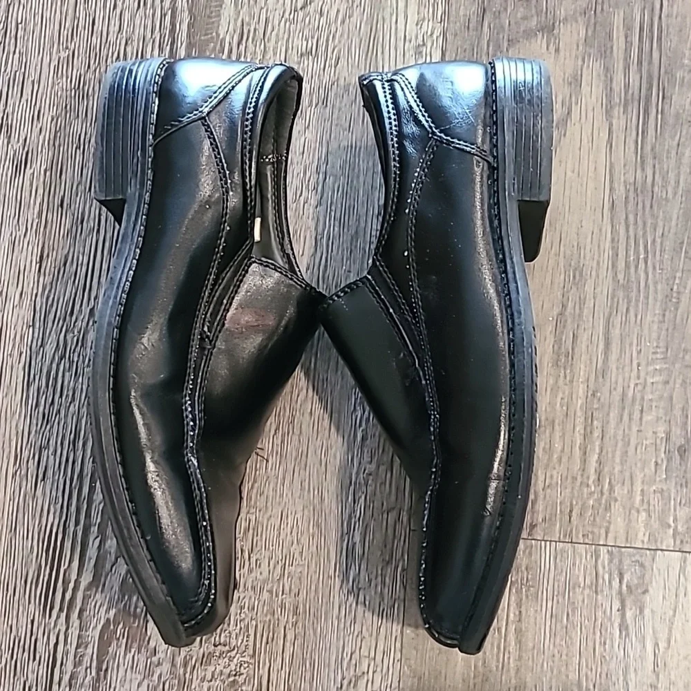 Cherokee Loafers/Dress Shoes Size 4